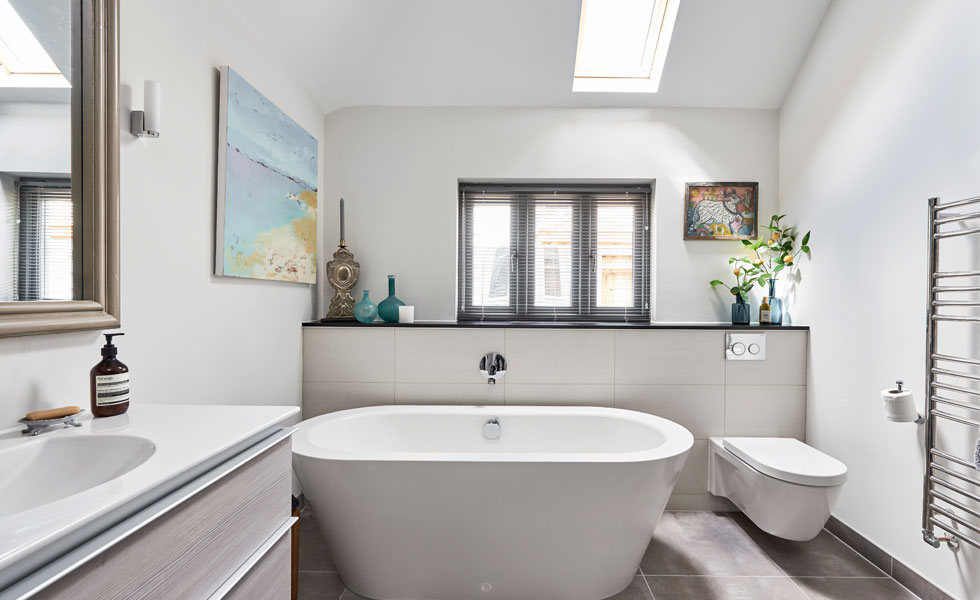 oval bathtub in the master bathroom