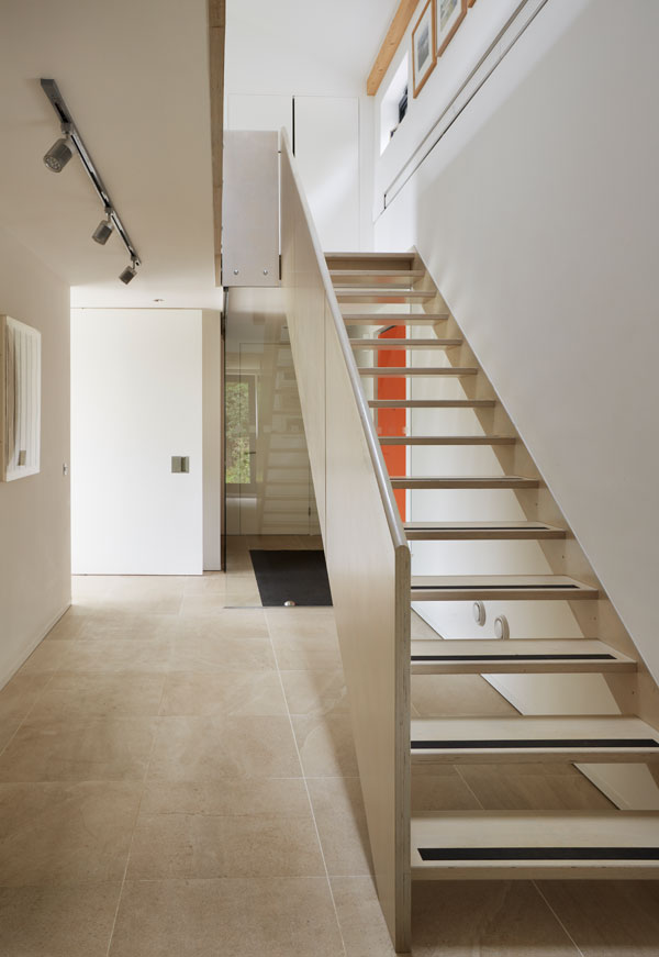 Minimalist staircase