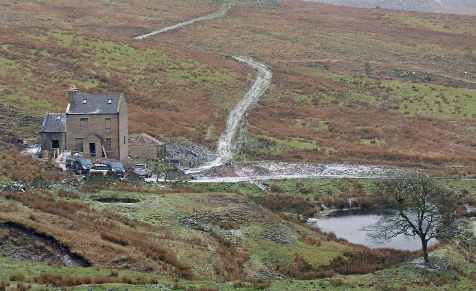 The cottage is located in an exposed region and as such needed effective insulation to make it habitable