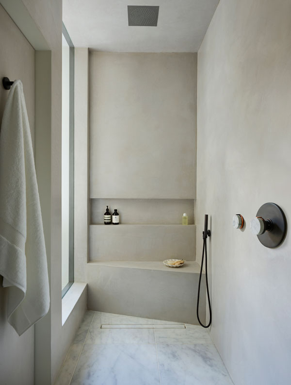 Tadelakt plaster finish