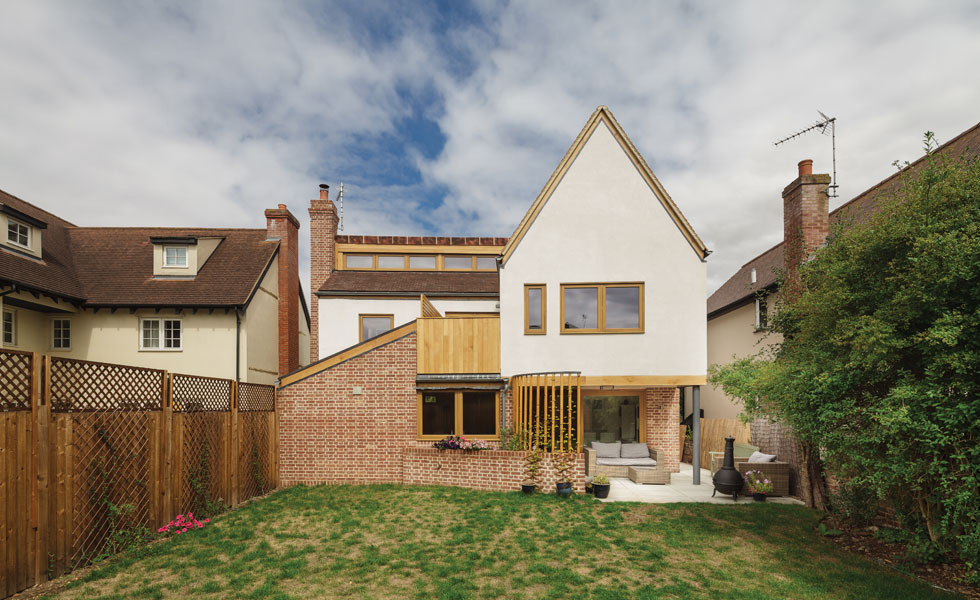 Self-build with arts and crafts elements