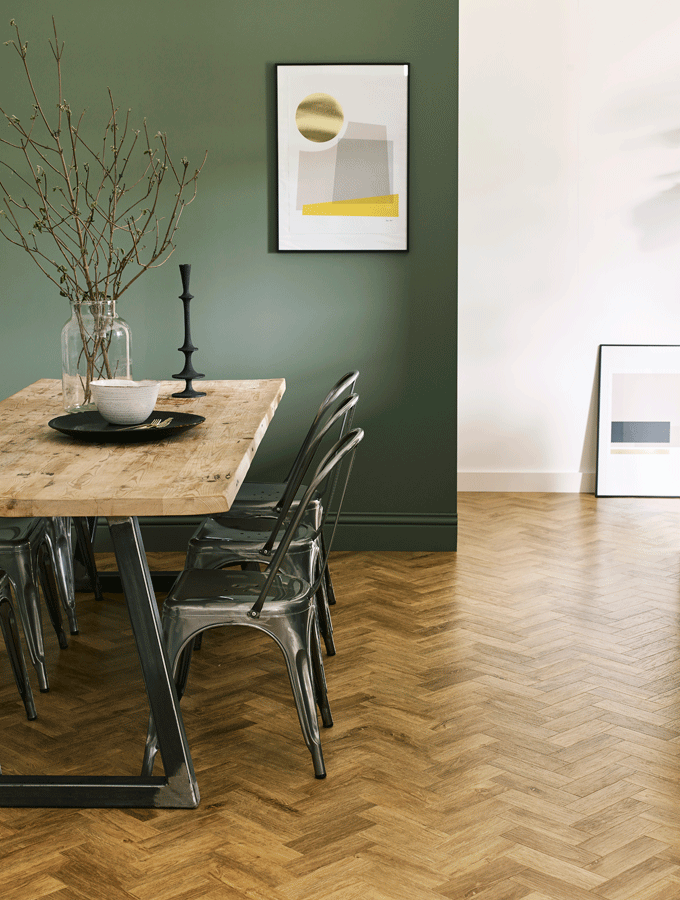 vinyl floor in dining room