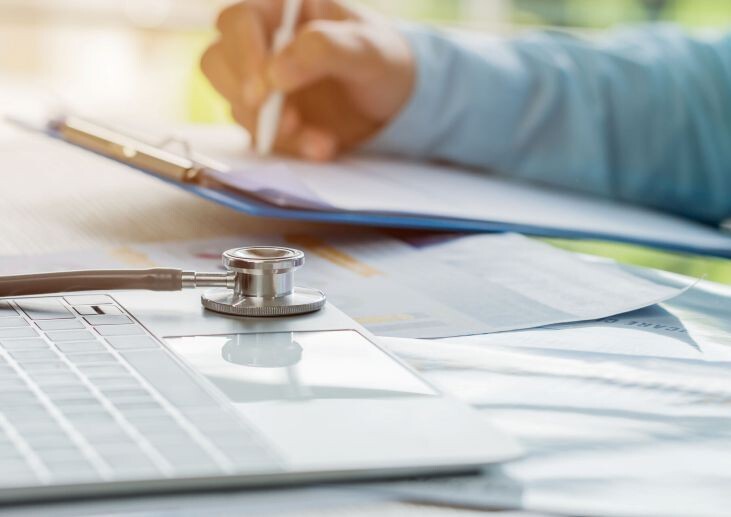 Reliance on independent sector raises data and cost concerns, says report