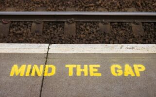 mind the gap on station