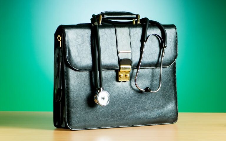 New GP contract could drive more GPs into private work, finds survey