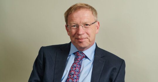 ‘Appealing’ opportunities needed to bring student nurses into community