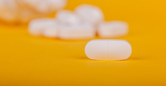 Single pill could replace multi-tablet regimens for complicated HIV, says study