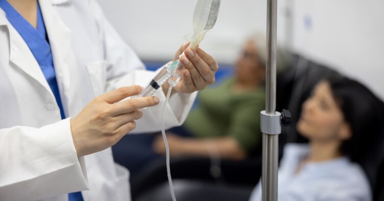 New ‘life-extending’ drug for ovarian cancer added to NHS