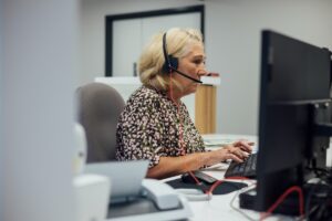 GP contract changed to require premises and phones remain open during core hours