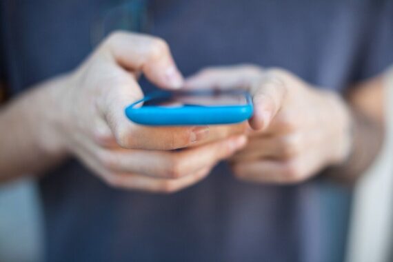 England LMCs vote in favour of GPs refusing online access compliance