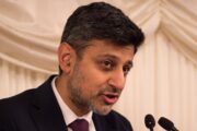 Health minister quits and urges Prime Minister to resign