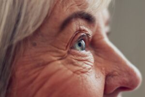 Key questions on visual problems in the elderly