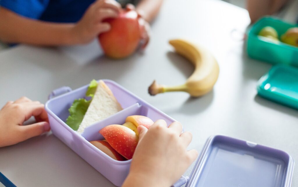child eating healthily