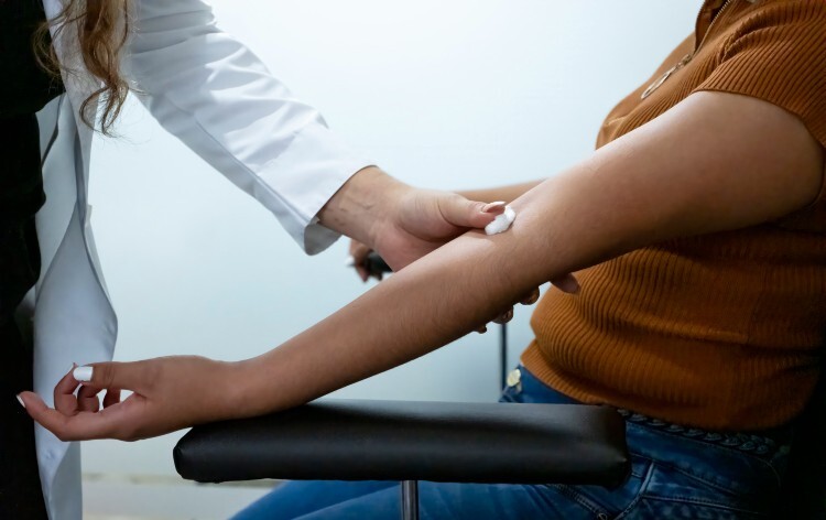 Patient having a blood test