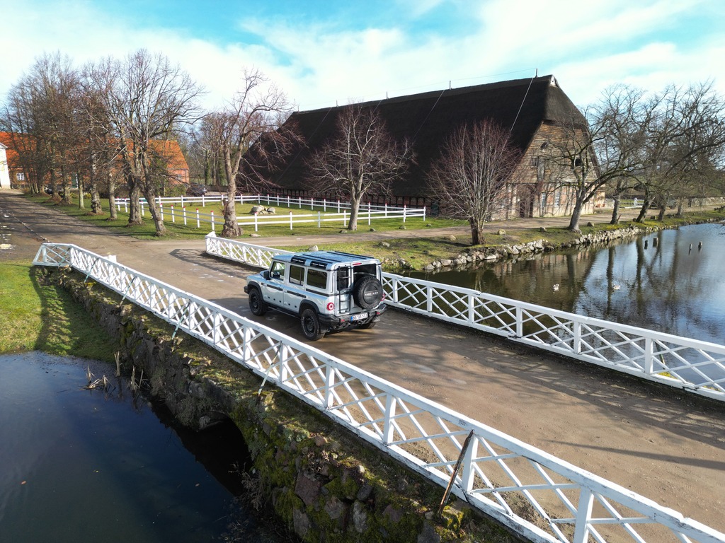 DE INEOS Automotive X Premium FS 3