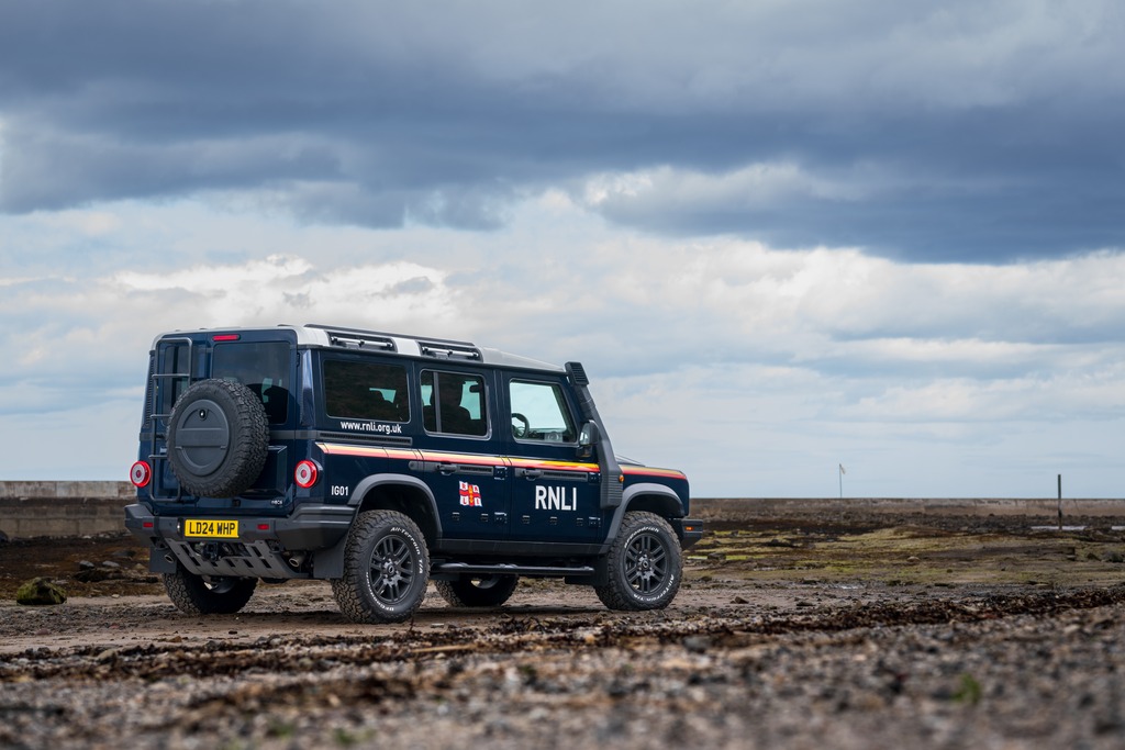 INEOS Grenadier Military Blue Light 14