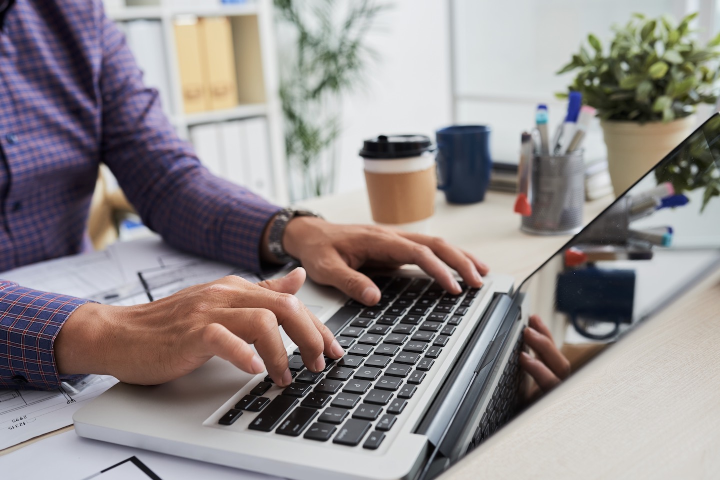architect-working-on-laptop-3J3A66C Digital Marketing Consultant Working On Laptop