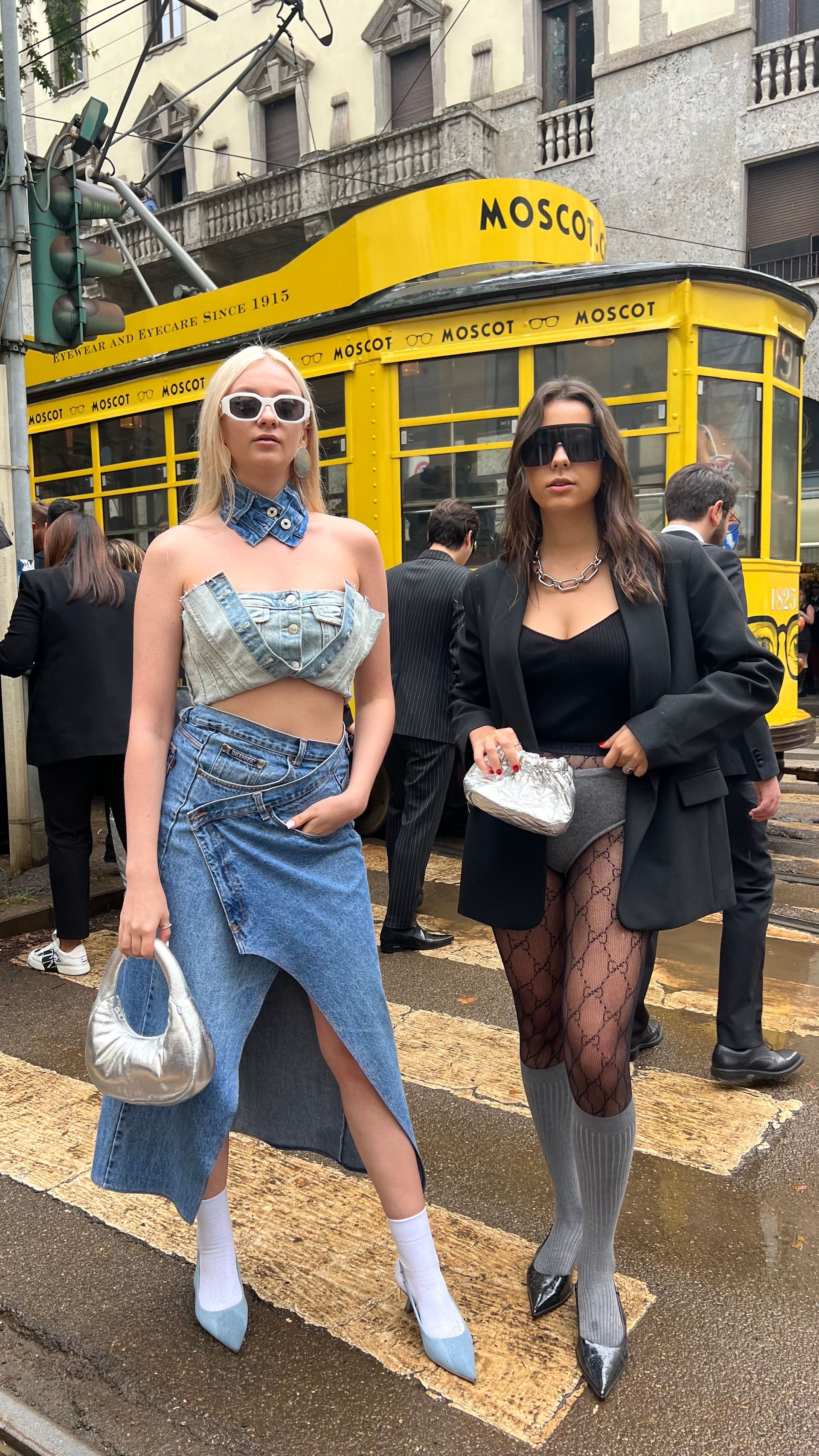 @tanet.ti i @arianaa_k