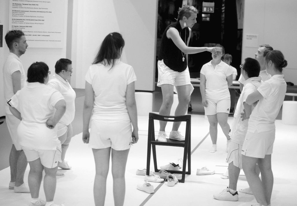 Tisza Be-Aw, Teatr 21