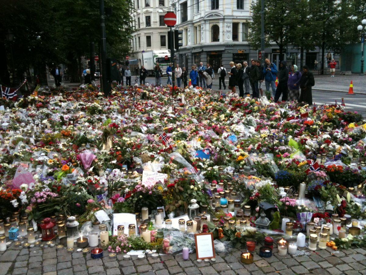 Tributes outside Oslo Cathedral Tributes outside Oslo Cathedral