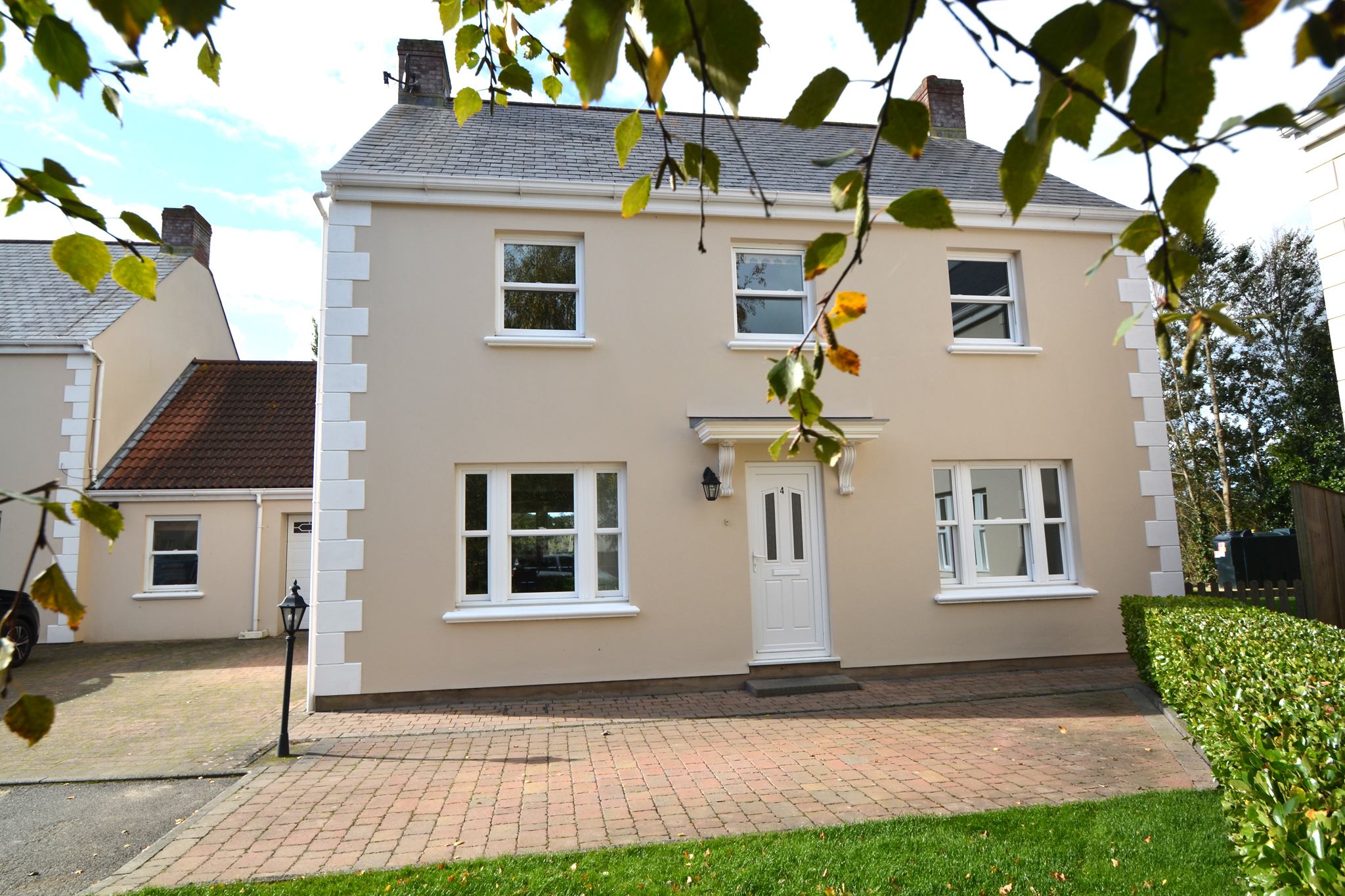 4 Carlton Drive Lovells Property