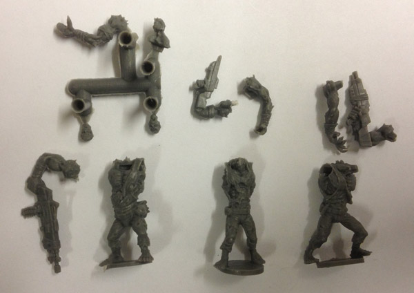 This bag contains three Stage 3As - one with a Heavy Machine Gun and two regular troopers.