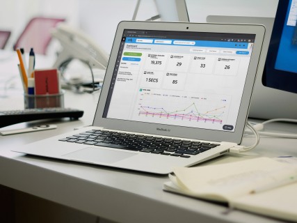 Saas app on Mac Book laptop