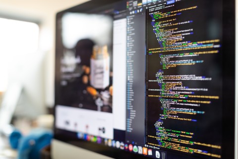 Website Code on Dual Screen