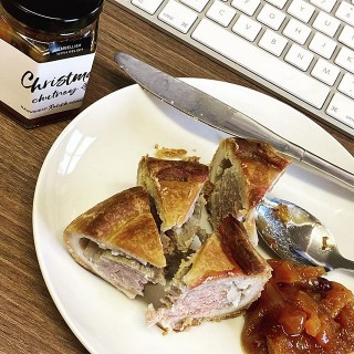 Working lunch in the office today with added embellishments #embellishwithrelish