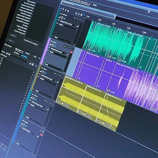 Final edits made to the next episode of the Clientside podcast which is released later today! We talk with @sapnapieroux about her book, Let’s Get Visible on getting brand clarity and standing out in your industry.