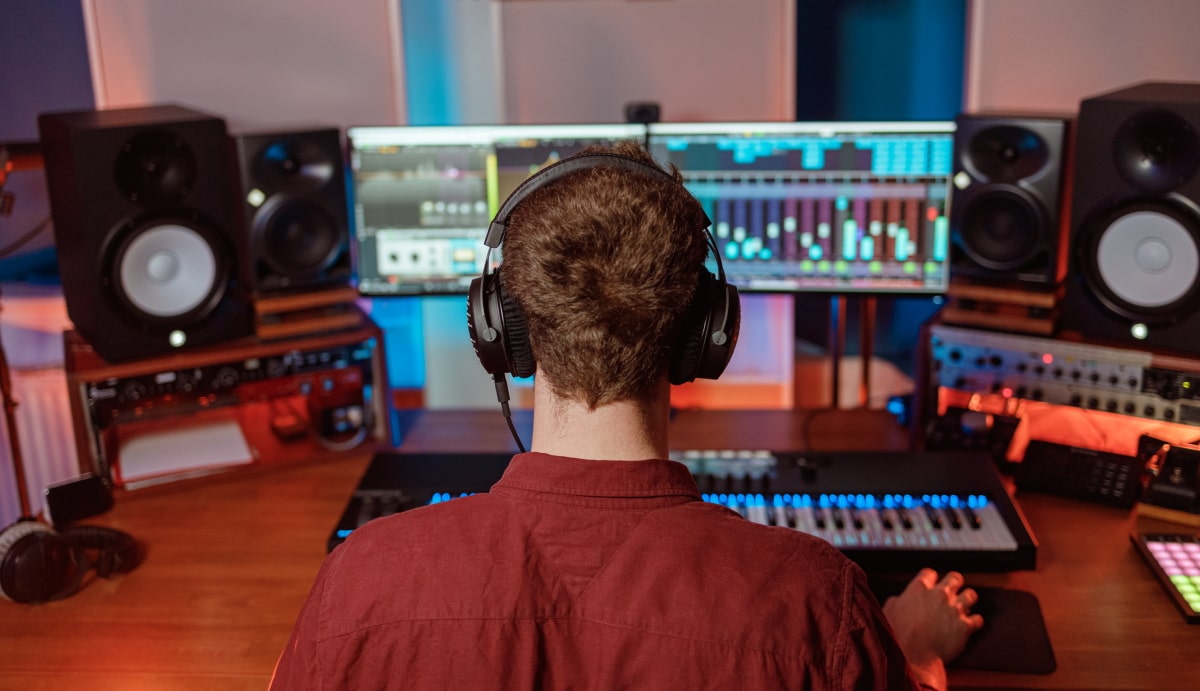 Mixing Feedback Mixing Feedback
