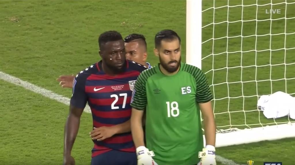 Altidore in trouble with girlfriend after defender tweaks his nipple
by Jack Fox
Published