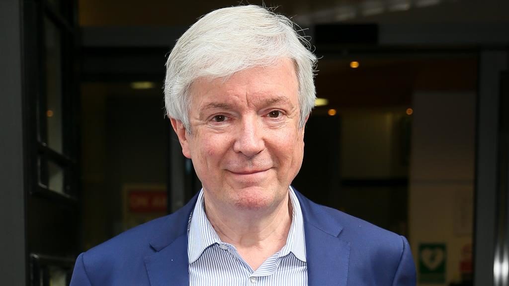 Jeremy Corbyn backs BBC women presenters in gender pay gap dispute