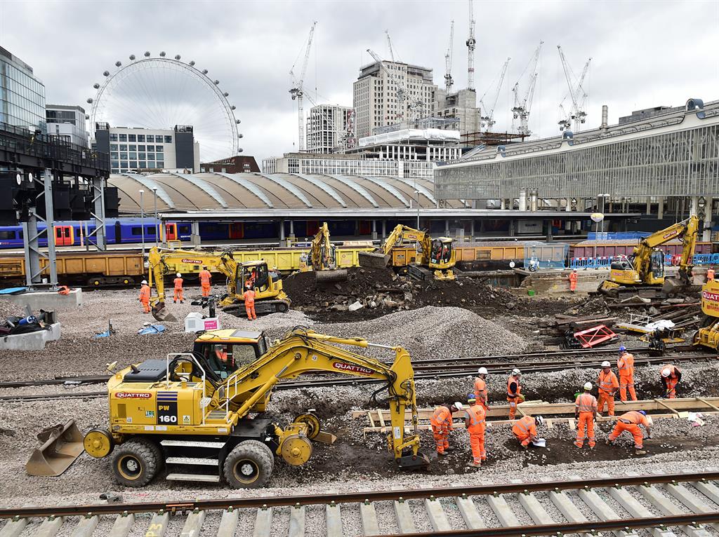 United Kingdom set for train chaos as key rail stations close for works