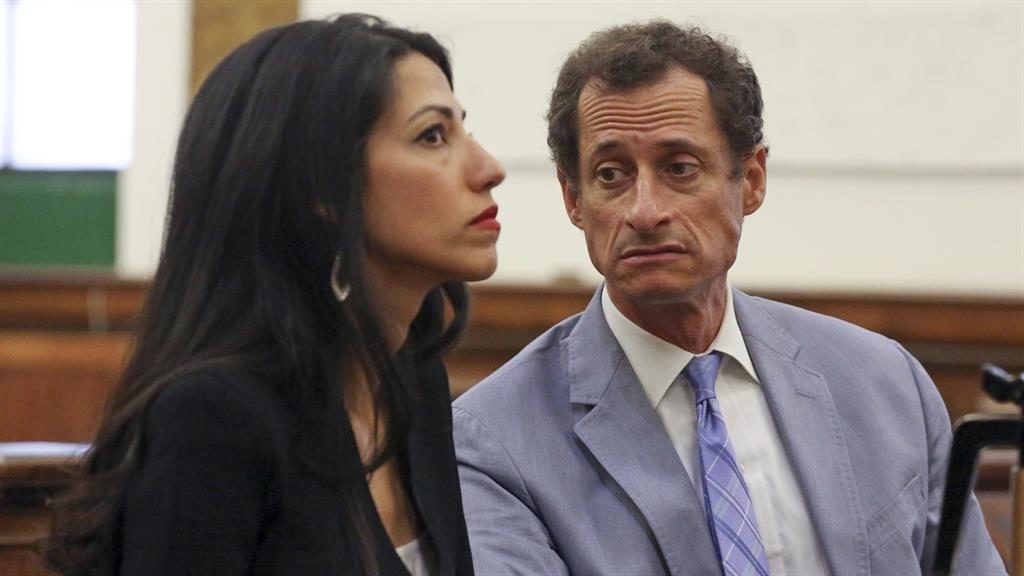 Ex-US congressman Weiner seeks to avoid prison in teen 'sexting' case Ex-US congressman Weiner seeks to avoid prison in teen 'sexting' case