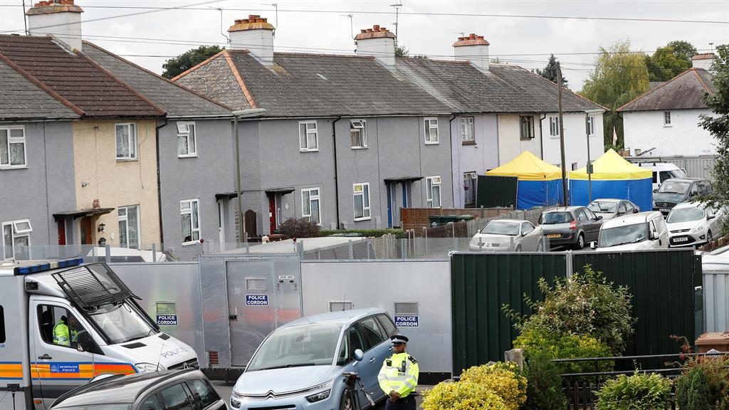 Home secretary lowers terror threat level back down to severe Home secretary lowers terror threat level back down to severe