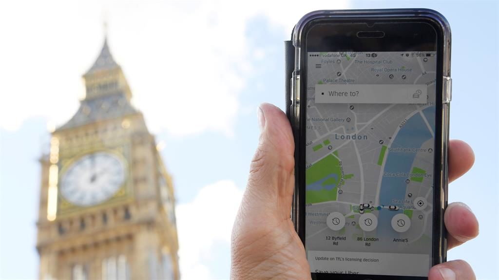 Uber CEO holds 'constructive' talks with London officials Uber CEO holds 'constructive' talks with London officials