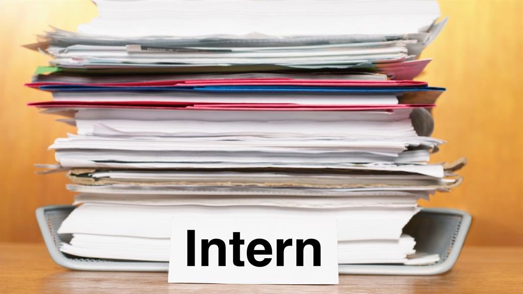 Calls for ban on unpaid interns