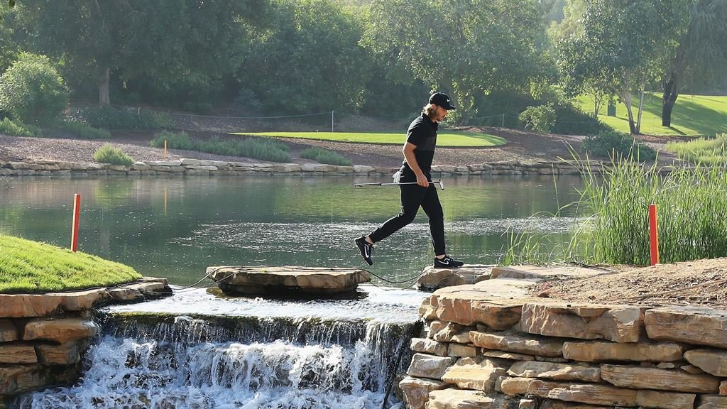 Fitzpatrick leads by one stroke in Dubai Fitzpatrick leads by one stroke in Dubai
