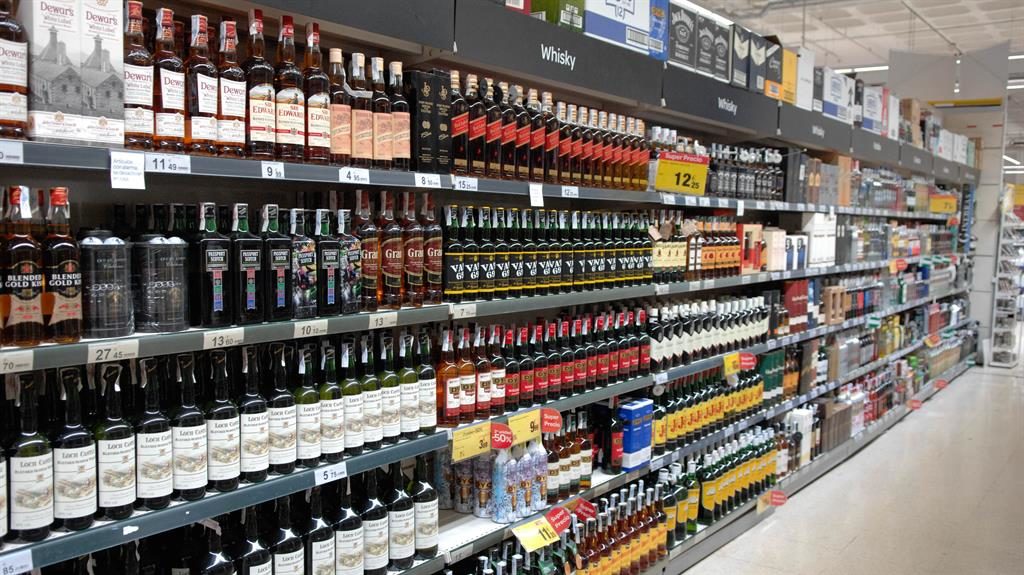 Shoppers splash out as Christmas countdown begins, Kantar Worldpanel reports Shoppers splash out as Christmas countdown begins, Kantar Worldpanel reports