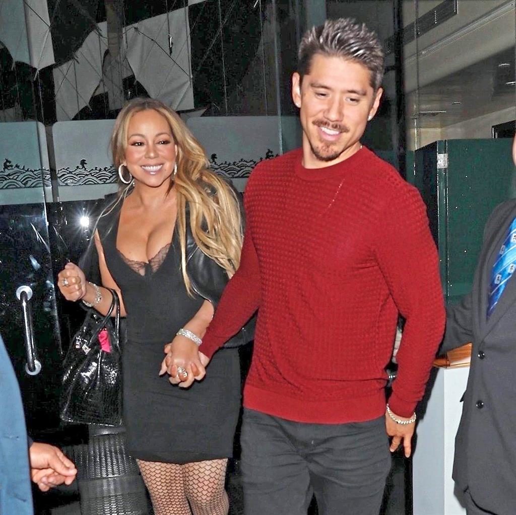 Mariah's 'All I Want' Tops YouTube's Christmas Viewing Mariah's 'All I Want' Tops YouTube's Christmas Viewing