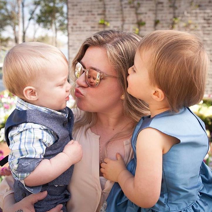 Kelly Clarkson I’m not afraid to smack when my kids are playing up
by Tom Stichbury
Published