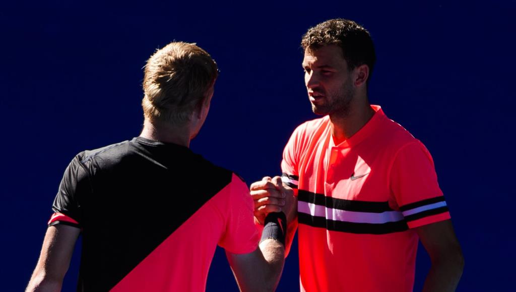 Unexpected result: Dimitrov congratulates Edmund at the end of the match PICTURES: REX