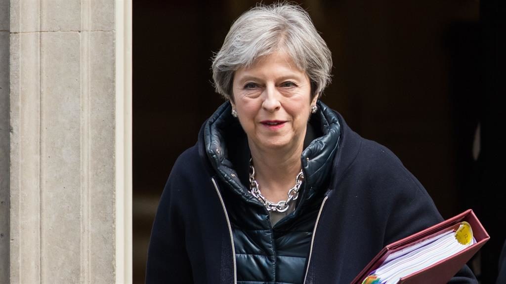 Warning
Theresa
May will
tell EU
leaders
Russia’s
threat will
‘endure
for years
to come’
PIC REX