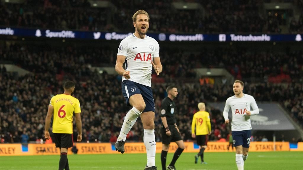 Kane strikes again to cheer Spurs and England Kane strikes again to cheer Spurs and England