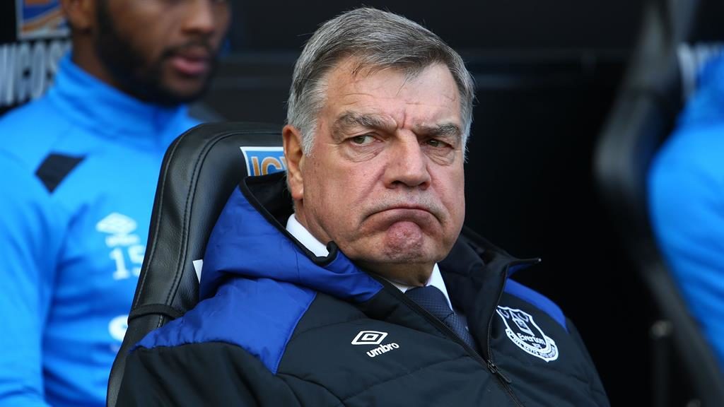 Everton sack Sam Allardyce as Moyes departs West Ham
by Ann Jones
Published