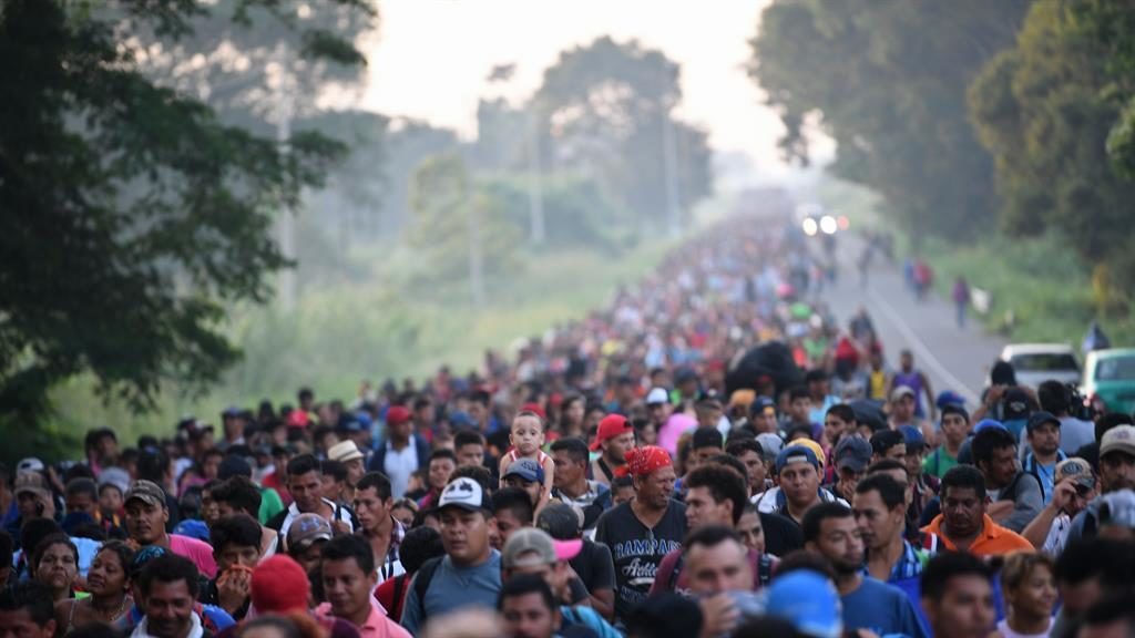 Trump says he will cut aid to three countries over migrant caravan