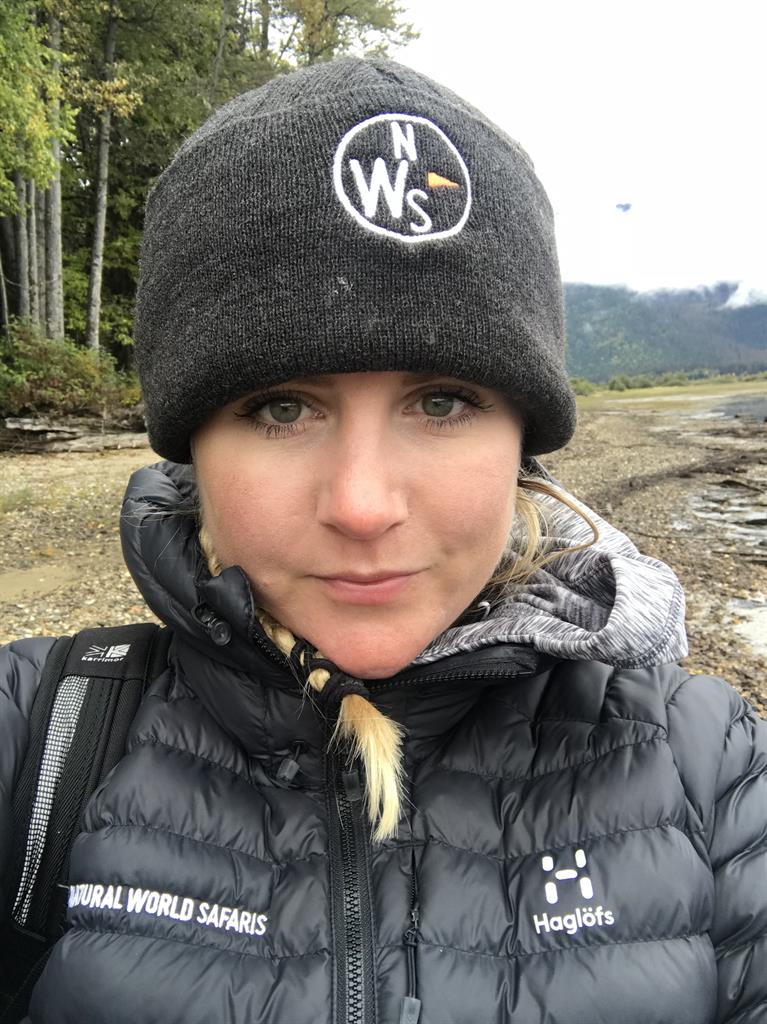 Wrapped up: Lizzie Pook needed warm togs