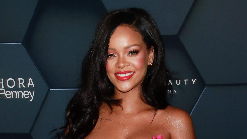 A-lister: Rihanna PICTURE: REX
