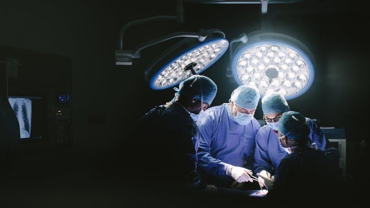 Surgeons: Highly valued by patients PICTURE: SHUTTERSTOCK